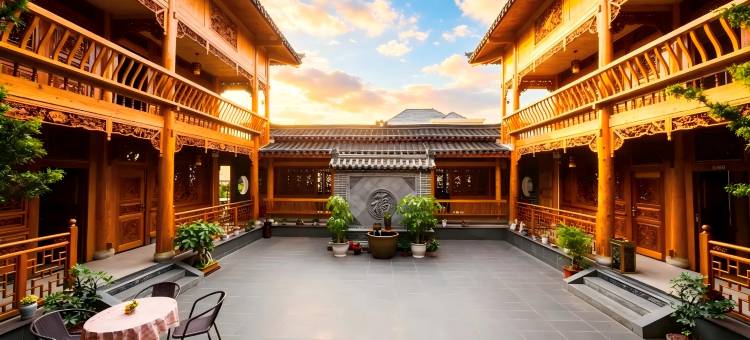 御虹臻阁民宿(兴义万峰林景区店)图片