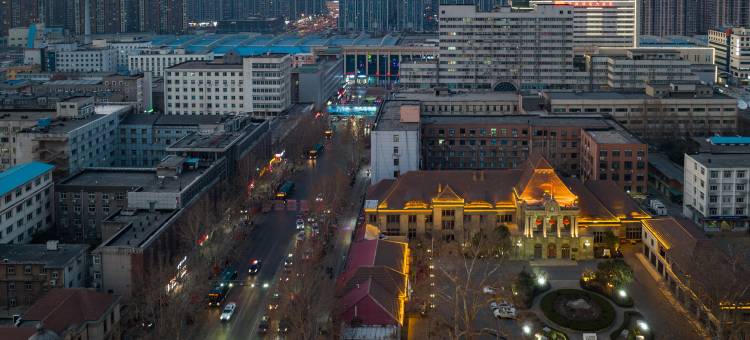 济南火车站大观园美仑酒店图片