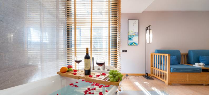 界止·湘西之恋酒店(天门山养云店)图片