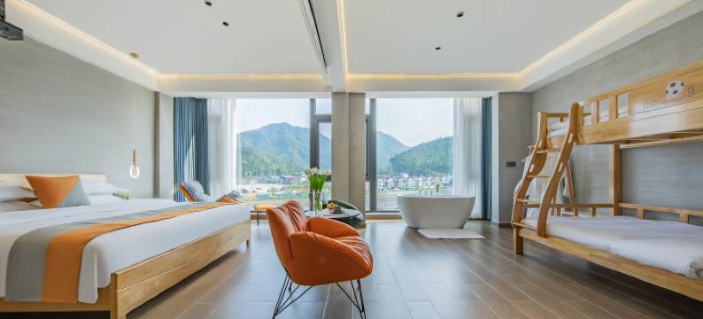 简蓝·Luxury山景亲子度假民宿(云上草原滑雪场店)图片