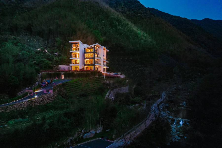 優曇谷·鹿鳴谷温泉度假民宿(黃山湯口南大門店)