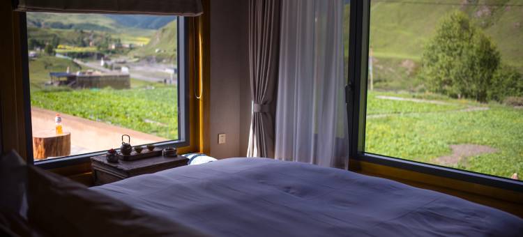 八美索南田园图片