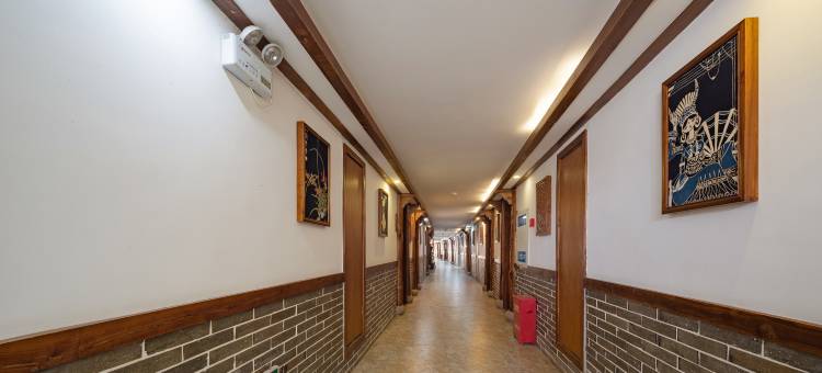 张家界西雅途客栈(天门山索道站店)图片