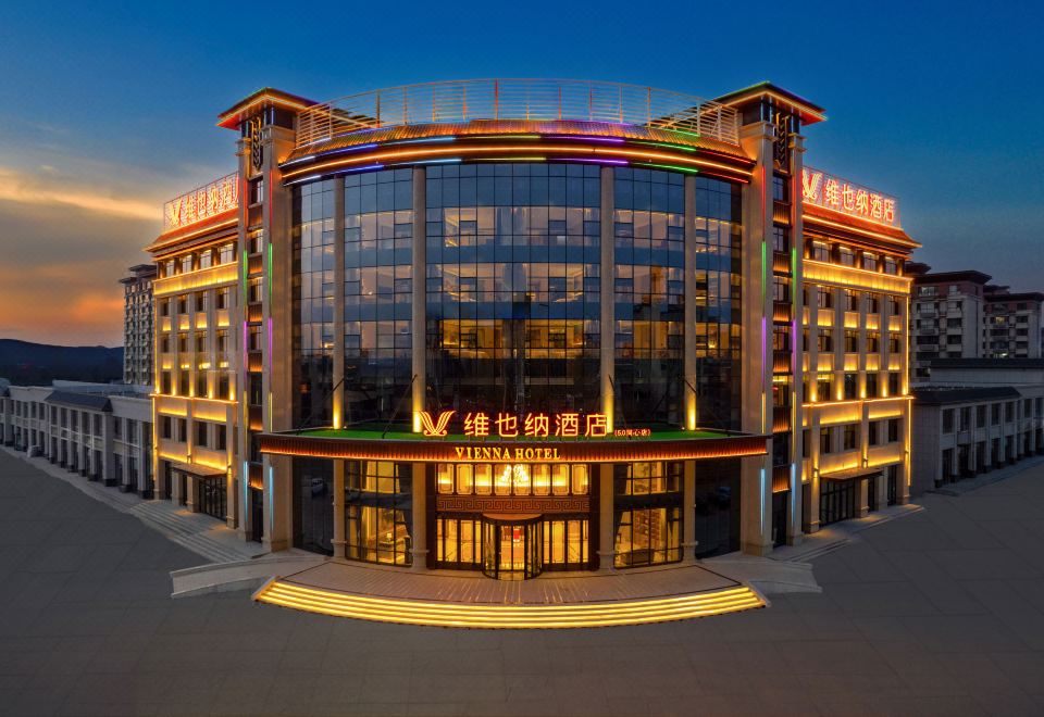 维也纳酒店（吴忠同心店）外景图