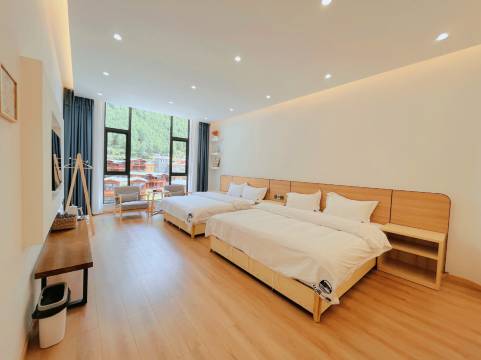 四姑娘山山海一隅民宿