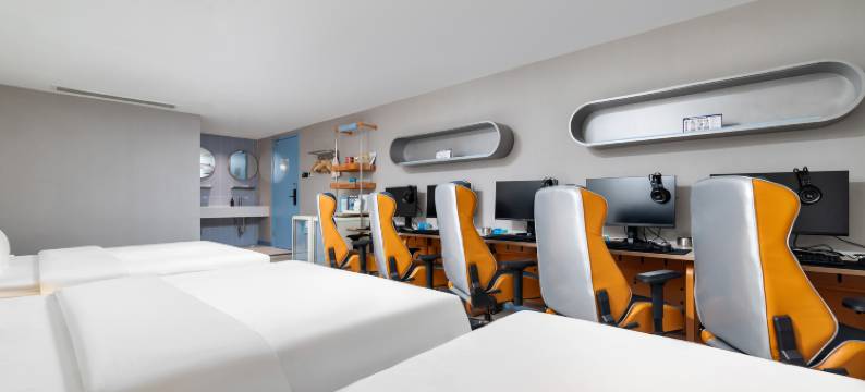 网鱼电竞酒店(南京新街口五台山地铁站店)图片