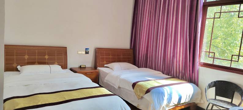 夜景宾馆(镇远青龙洞石屏山店)图片