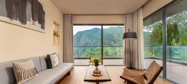 缦庐·拨云牧野·360°观山云海悬崖泳池森景庄园图片