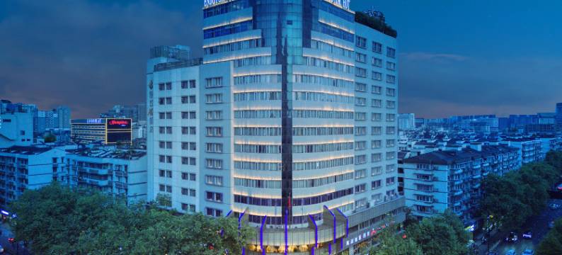 杭州西湖湖滨银江宾馆(万安桥地铁站店)图片