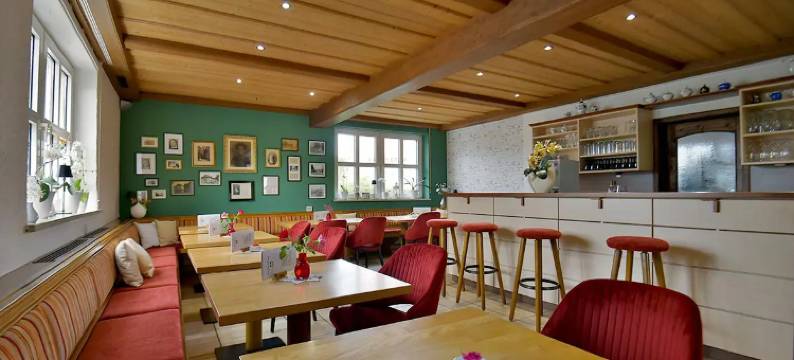 格鲁纳鲍姆餐厅酒店(Café Und Hotel Zum Grünen Baum)图片