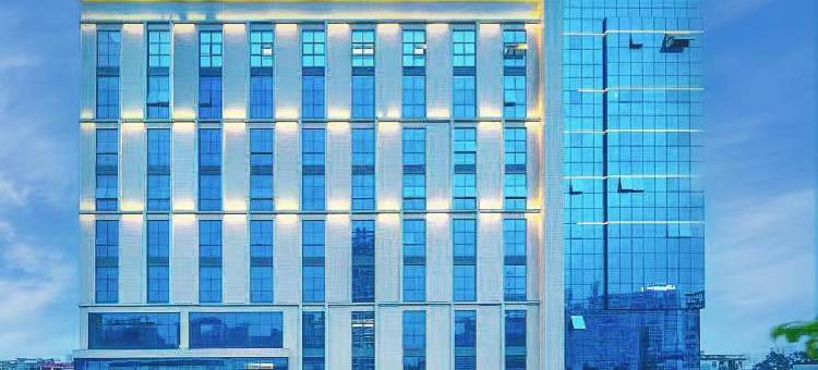 澳龙酒店(钦州湾大道万国商业广场店)图片