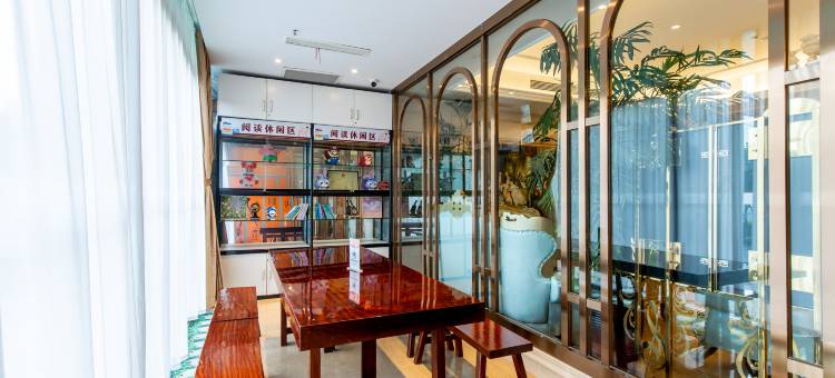 维也纳酒店(天津北辰区政府果园南道地铁站店)图片