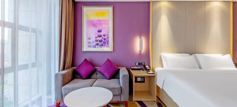 寓约电竞酒店(抚州高铁站华美立家建材居广场店)图片