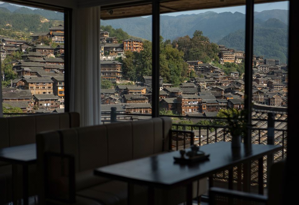 Qianhu Boyue Panorama Hotel (Xijiang Qianhu Miao Village Branch) Hotel Overview