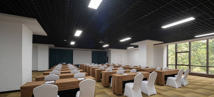 般佈紫竹酒店(老虎滩海洋公园店)图片