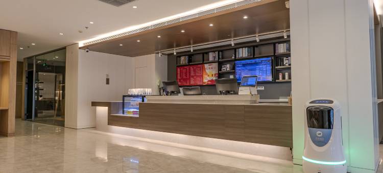 汉庭优佳酒店(青岛台东地铁站店)图片