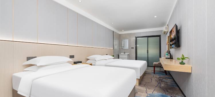 新密金蓝湾主题酒店(中强光年城市广场店)图片