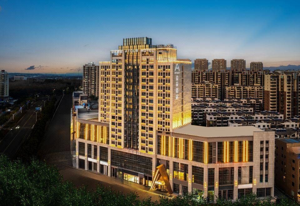 盱眙尅街山水大道亚朵酒店外景图