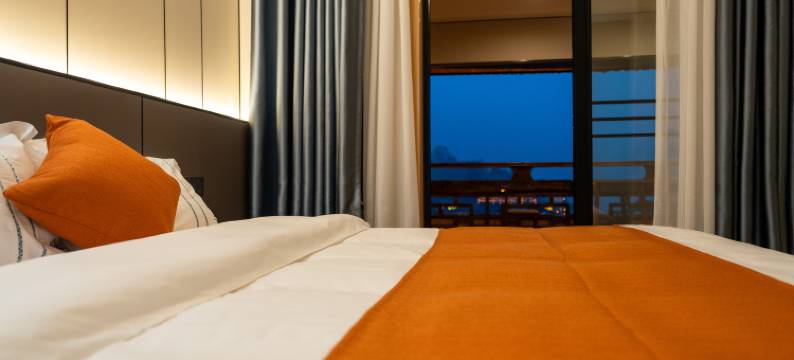 芙蓉镇云栖·Life轻奢设计美宿(芙蓉镇景区大瀑布店)图片