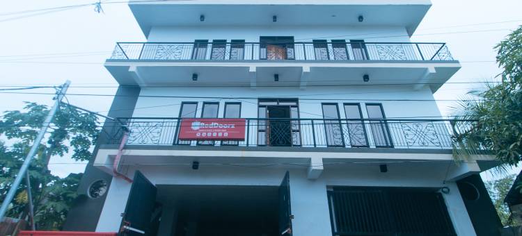 瑞德多兹 @ 米纳斯普莱斯2巴内兹维尔塔克洛班(RedDoorz @ Mina's Place 2 Banez Ville Tacloban)图片