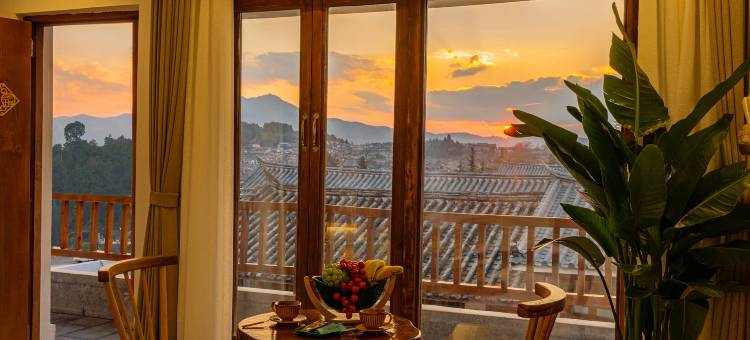 栖岸·Sunshine奢居半山古城全景美宿图片