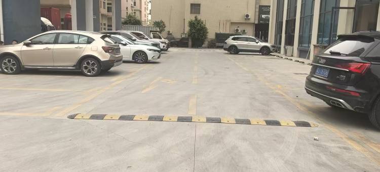 季风国际客房(横栏店)图片