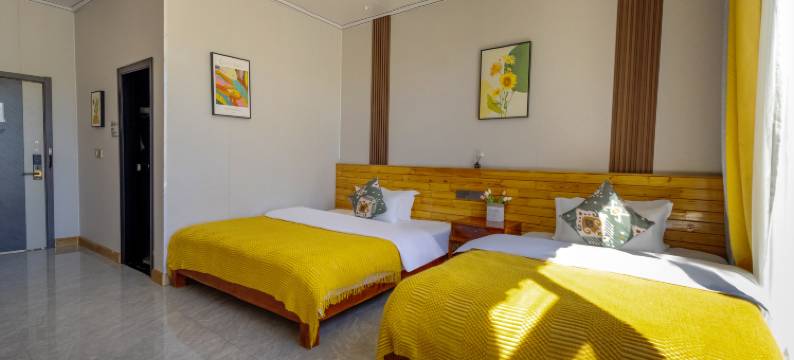 那拉提景区画山游水园林民宿图片