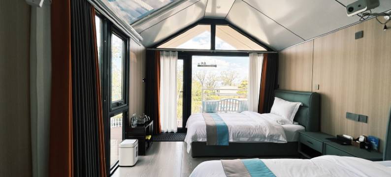 凉城县蒙途御驾温泉度假房车酒店图片