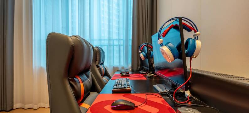 韦恩电竞酒店(广东技术师范大学白云校区店)图片