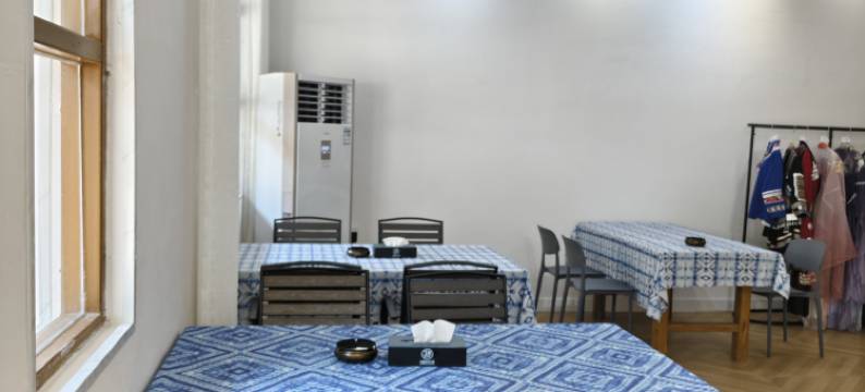 天窗花河小院图片