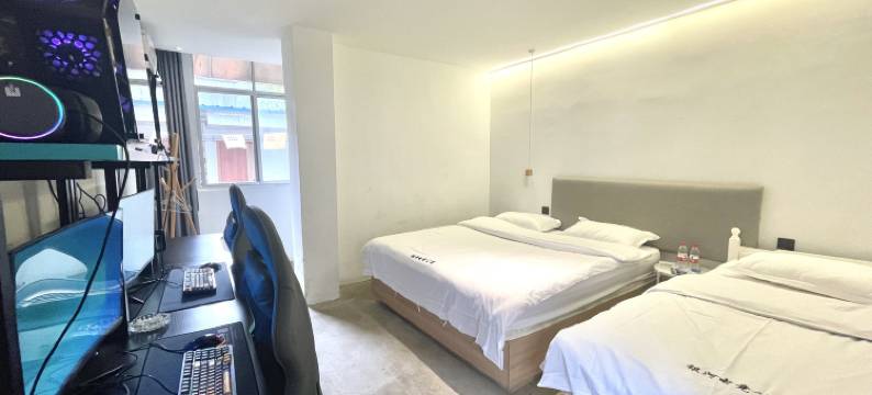 银河电竞公寓(赣州站巨亿万达广场店)图片