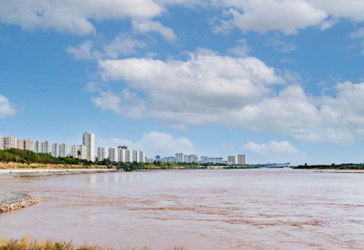 Huaxiyou Hotel (Wuhai East High-Speed Railway Station) Hotel Overview