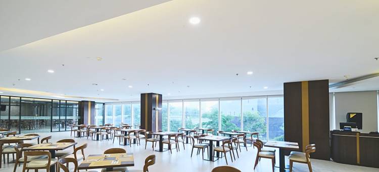 泗水帕希思辉盛大酒店(Grand Whiz Hotel Praxis Surabaya)图片