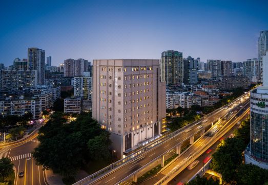 广州北京路步行街东山口地铁站亚朵酒店外景图