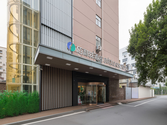 佰利兹酒店(南京夫子庙通济门地铁站店)