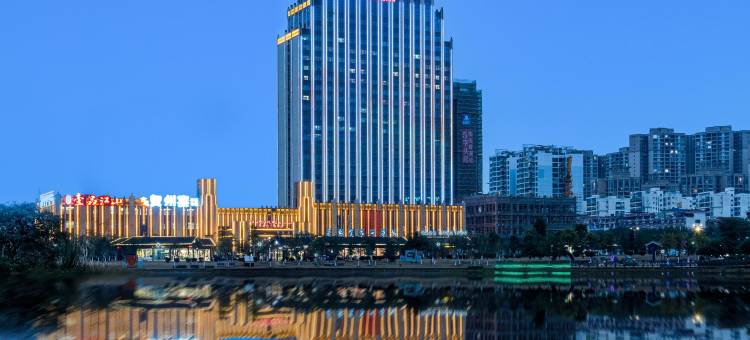 贺州泽森华美达广场酒店图片