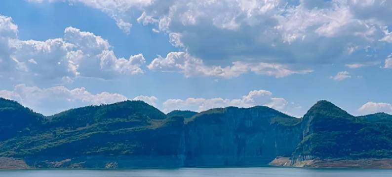 BEN·本酒店(国贸春天百货购物中心苏州路店)图片