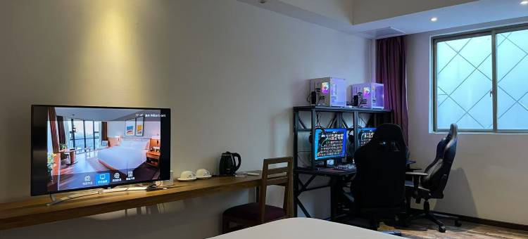 银狐电竞公寓(园洲信鸿广场店)图片