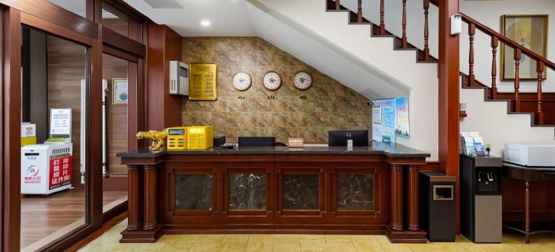 轻住.呼和浩特星巴尔酒店(工业大学润宇家居城店)图片