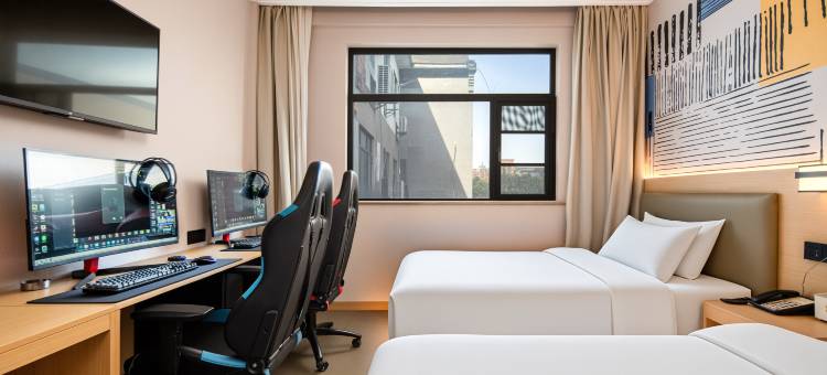 宜洋商务电竞酒店(雅顿店)图片