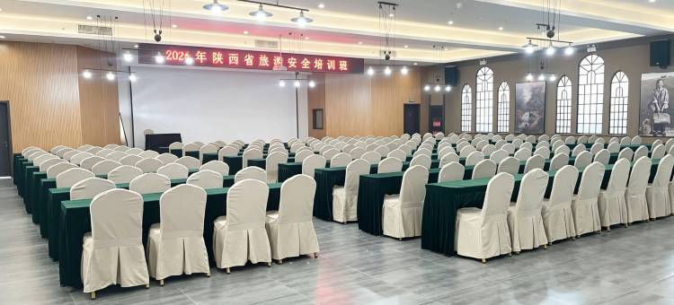 宜川瀑布知青文苑酒店图片