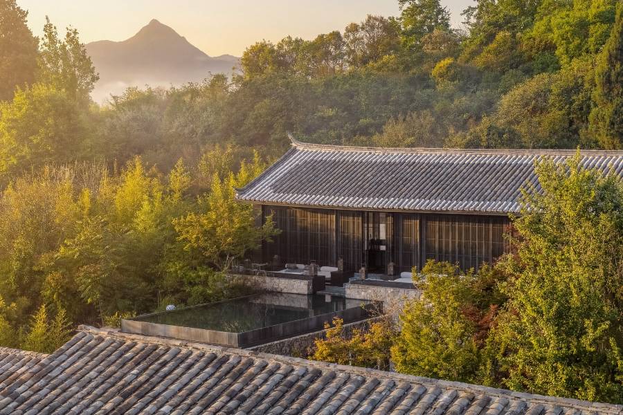 嵐彩四時·曉山青山居