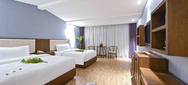 尚爵假日酒店(太和健康中路体育场店)图片