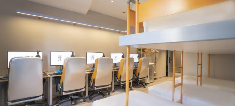 网鱼电竞酒店(上海新桥亚繁亚乐城店)图片