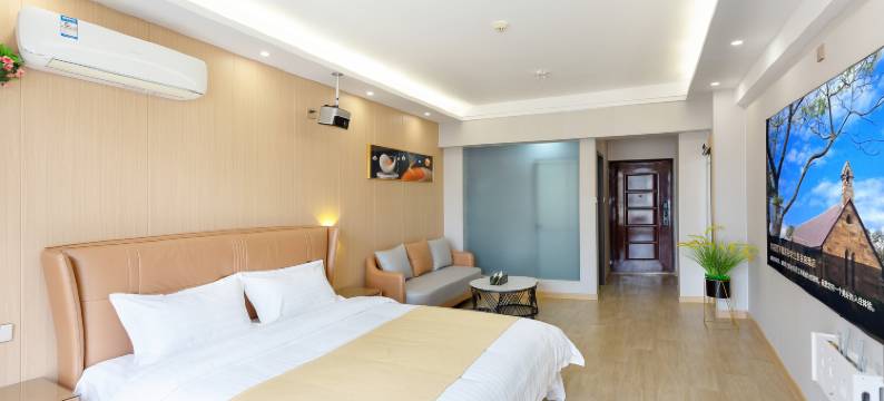 椿见观影酒店(开元大道创智广场店)图片