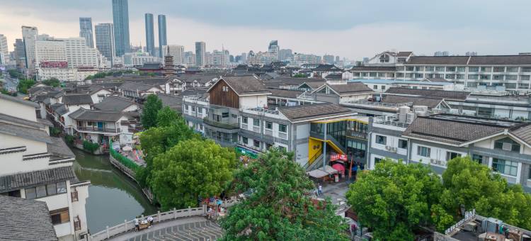 Y水晶酒店(无锡南长街南禅寺店)图片