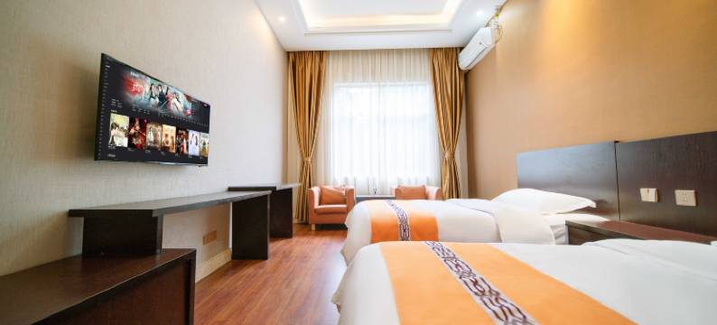 弥勒月云阁酒店(弥勒湖泉店)图片