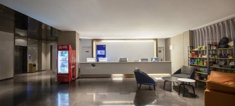 网鱼电竞酒店(宜兴客运站团氿风景区店)图片