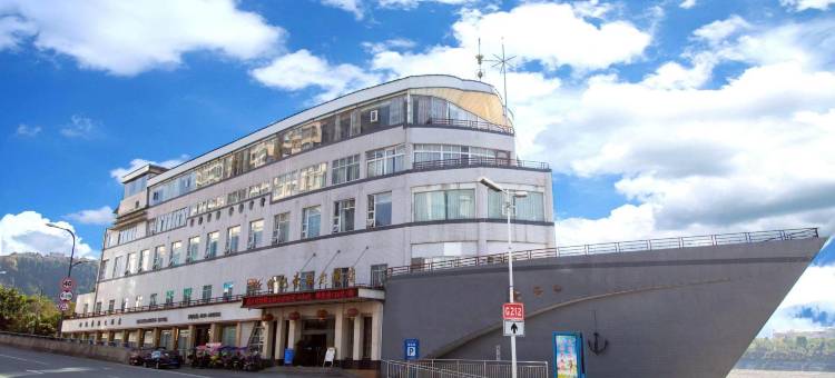 苍溪世纪豪艇大酒店(滨江路店)图片