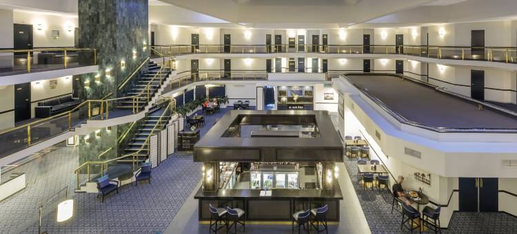 Ramada By Wyndham Diplomat Canberra图片